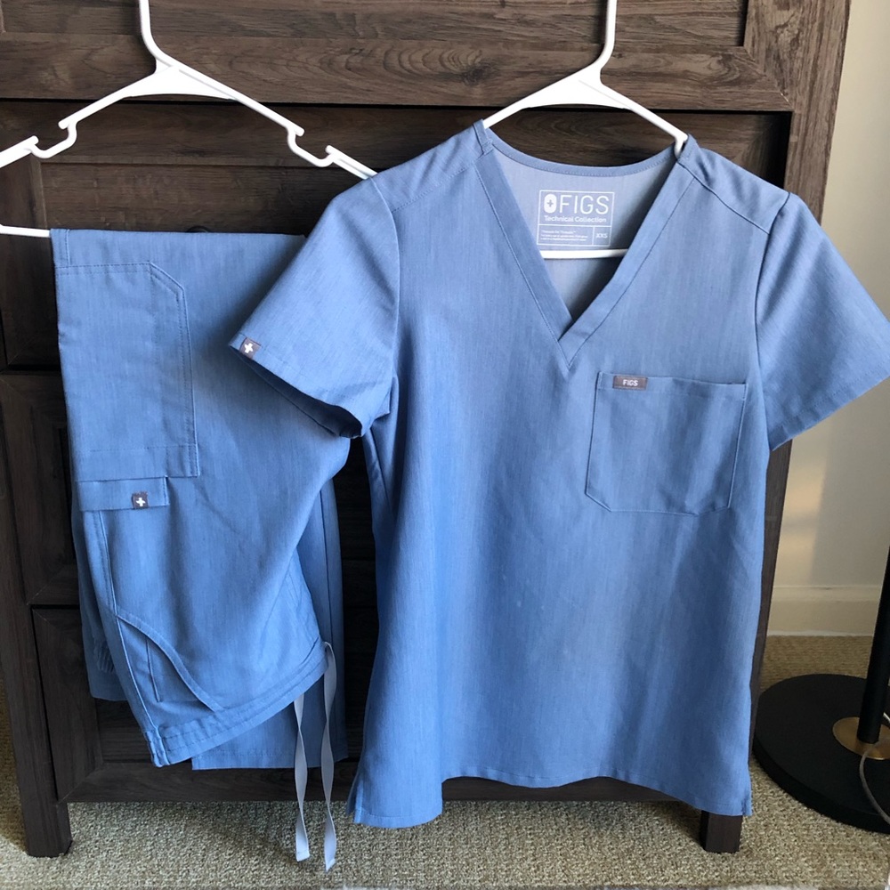 Figs scrubs